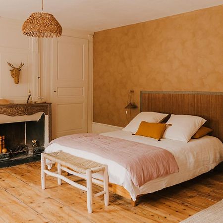 Maison D'Hotes Et Gite De Charme Avec Piscine, La Lhuiseraie Buitenkant foto
