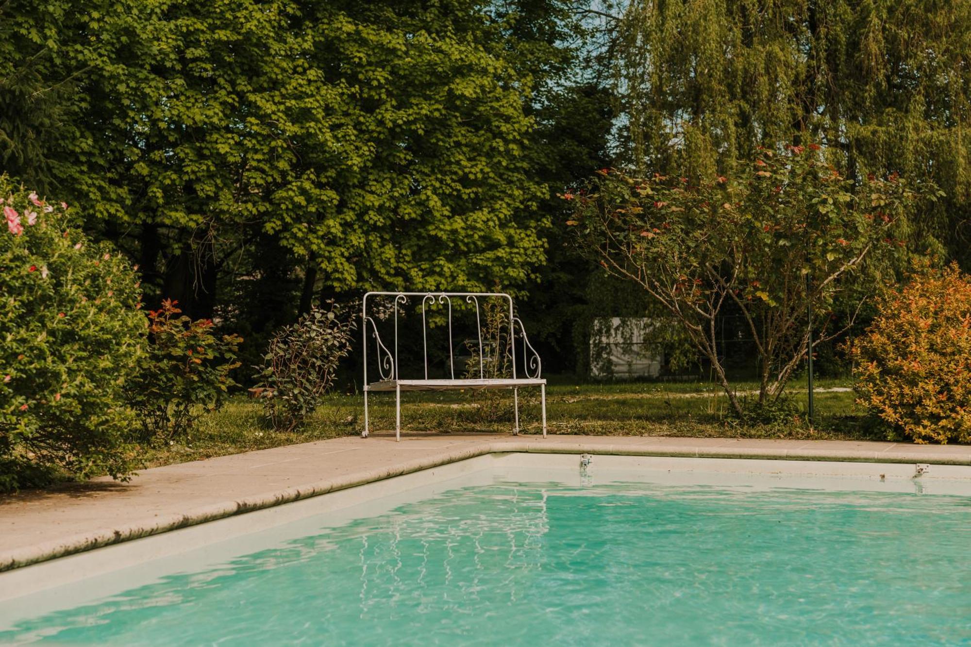 Maison D'Hotes Et Gite De Charme Avec Piscine, La Lhuiseraie Buitenkant foto