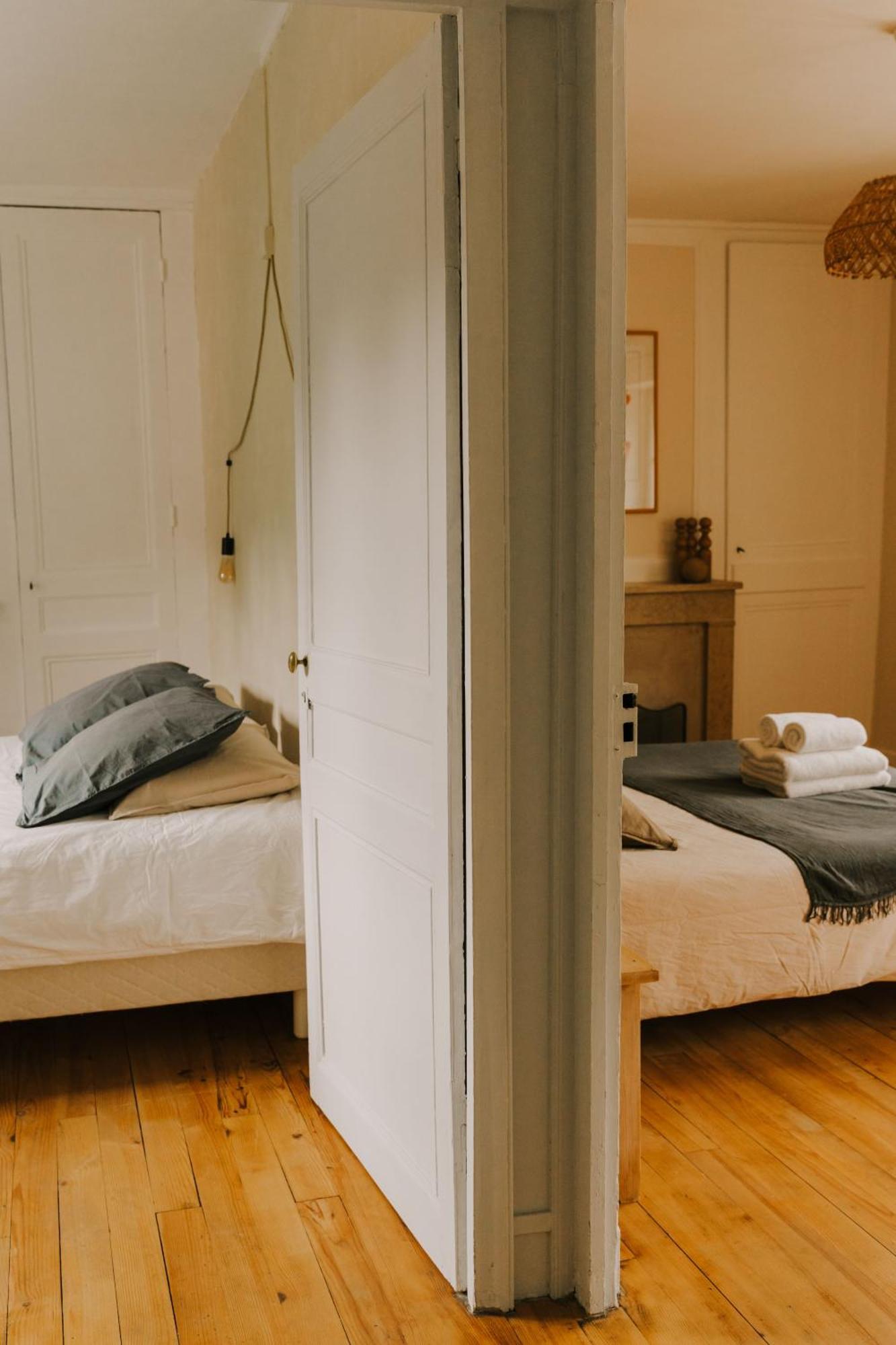 Maison D'Hotes Et Gite De Charme Avec Piscine, La Lhuiseraie Kamer foto